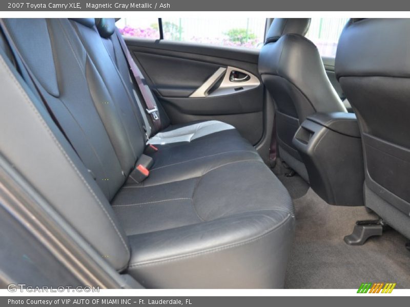 Magnetic Gray Metallic / Ash 2007 Toyota Camry XLE