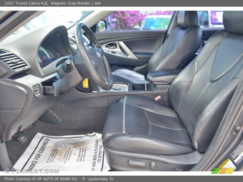 Magnetic Gray Metallic / Ash 2007 Toyota Camry XLE