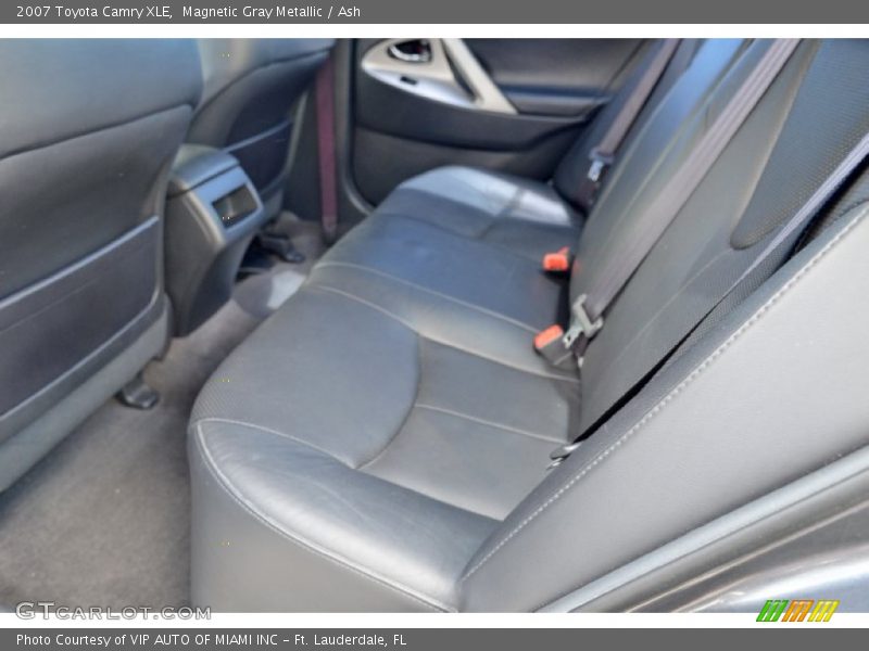 Magnetic Gray Metallic / Ash 2007 Toyota Camry XLE
