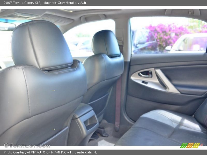 Magnetic Gray Metallic / Ash 2007 Toyota Camry XLE