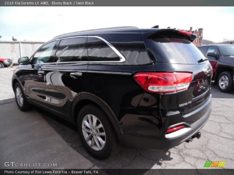Ebony Black / Satin Black 2016 Kia Sorento LX AWD