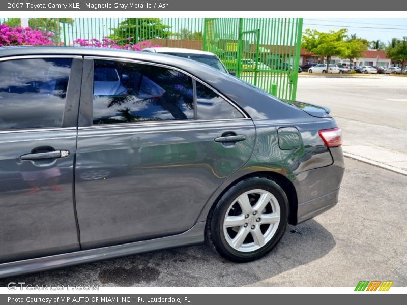 Magnetic Gray Metallic / Ash 2007 Toyota Camry XLE