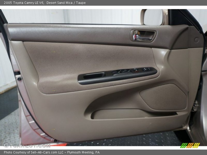 Desert Sand Mica / Taupe 2005 Toyota Camry LE V6