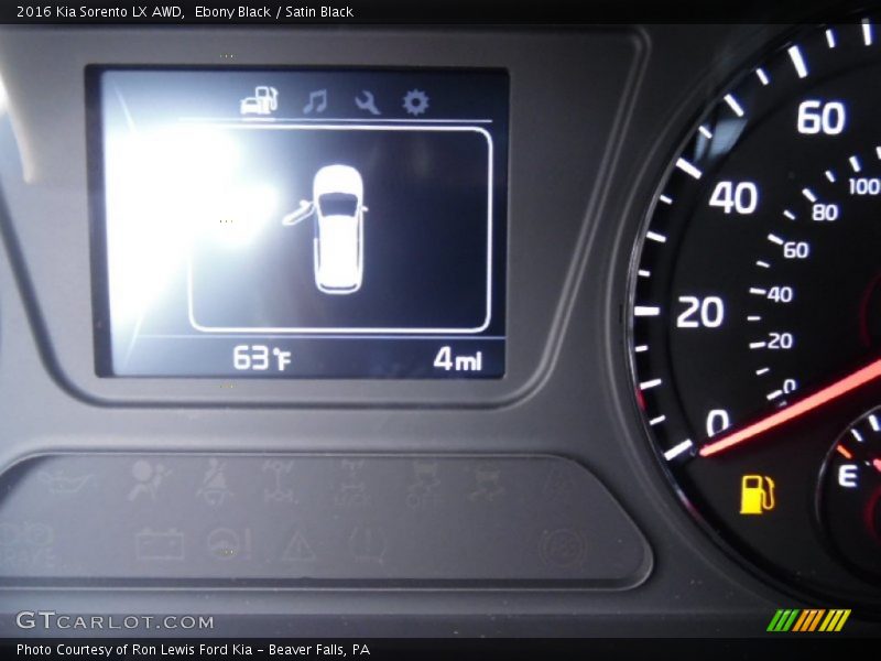 Ebony Black / Satin Black 2016 Kia Sorento LX AWD