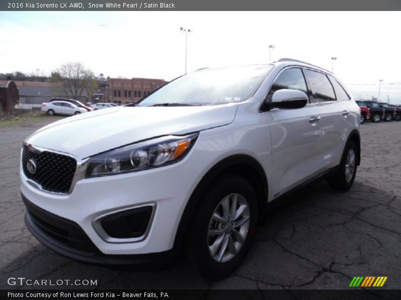 Snow White Pearl / Satin Black 2016 Kia Sorento LX AWD