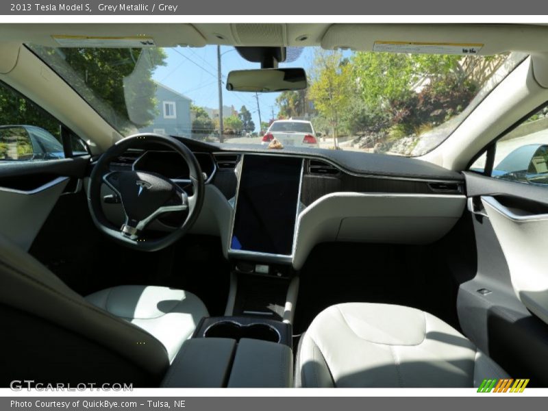 Grey Metallic / Grey 2013 Tesla Model S