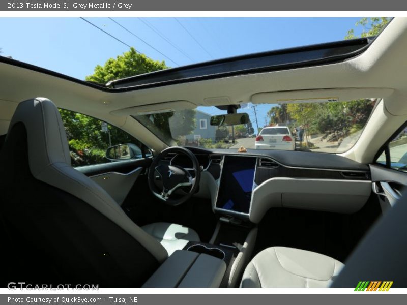 Grey Metallic / Grey 2013 Tesla Model S