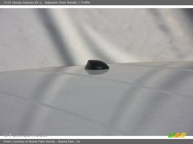 Alabaster Silver Metallic / Truffle 2015 Honda Odyssey EX-L