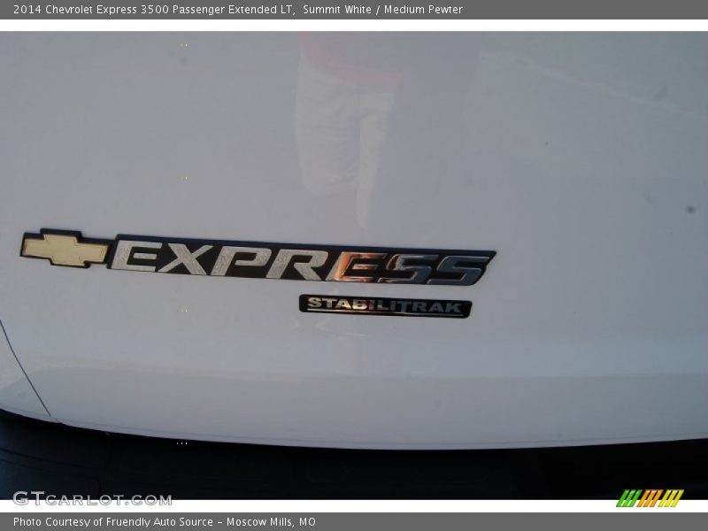 Summit White / Medium Pewter 2014 Chevrolet Express 3500 Passenger Extended LT