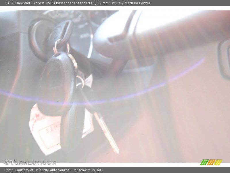 Summit White / Medium Pewter 2014 Chevrolet Express 3500 Passenger Extended LT