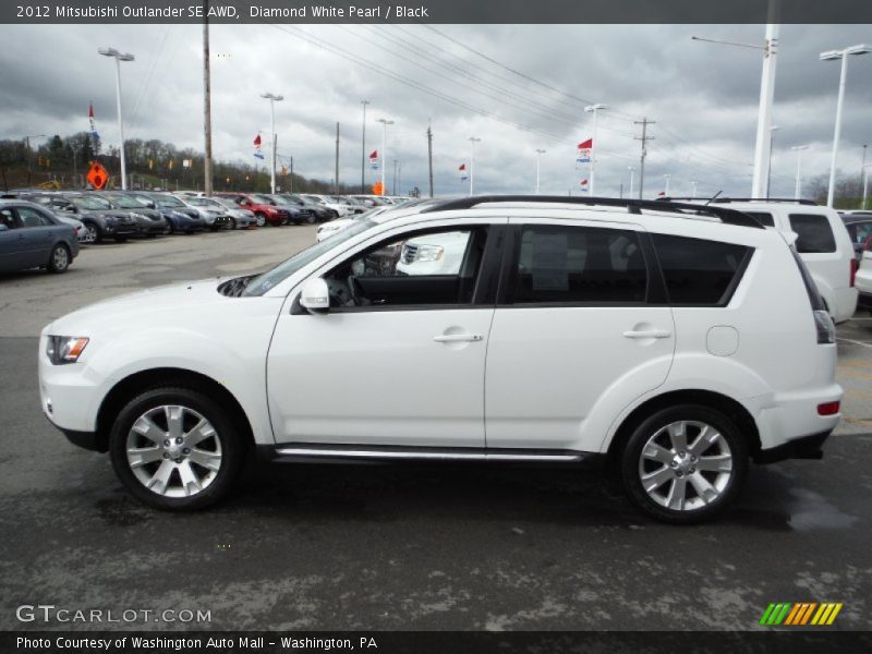 Diamond White Pearl / Black 2012 Mitsubishi Outlander SE AWD
