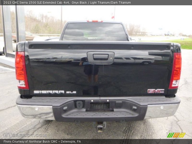 Onyx Black / Light Titanium/Dark Titanium 2013 GMC Sierra 1500 SLE Extended Cab 4x4