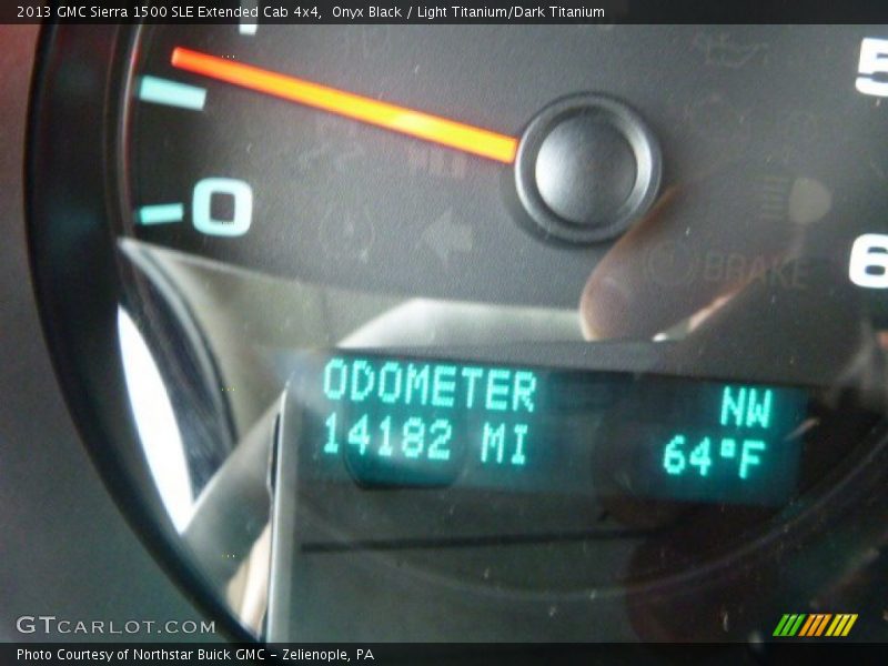 Onyx Black / Light Titanium/Dark Titanium 2013 GMC Sierra 1500 SLE Extended Cab 4x4