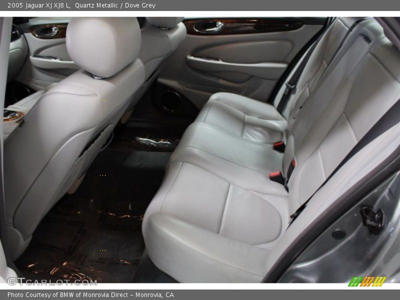Quartz Metallic / Dove Grey 2005 Jaguar XJ XJ8 L
