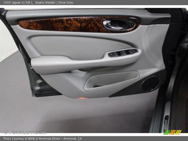 Quartz Metallic / Dove Grey 2005 Jaguar XJ XJ8 L