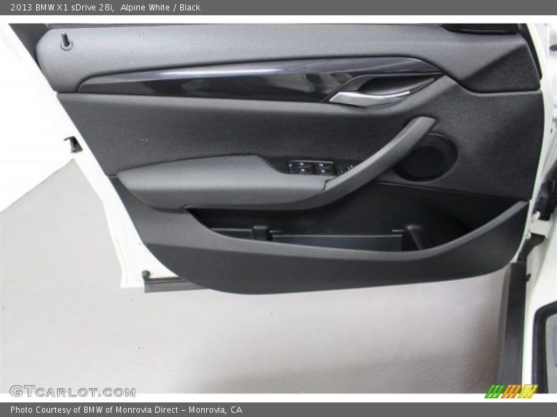 Alpine White / Black 2013 BMW X1 sDrive 28i