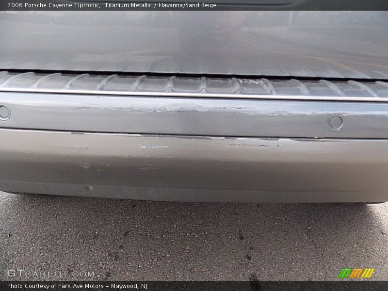 Titanium Metallic / Havanna/Sand Beige 2006 Porsche Cayenne Tiptronic
