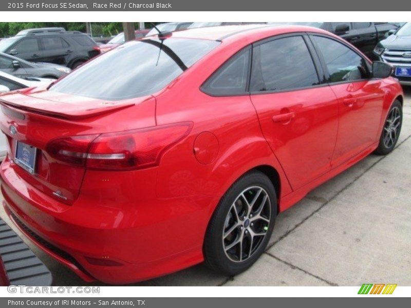 Race Red / Charcoal Black 2015 Ford Focus SE Sedan