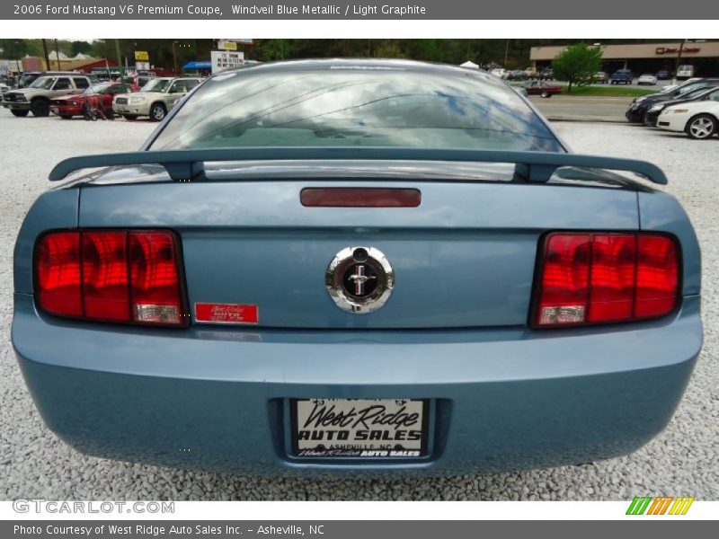 Windveil Blue Metallic / Light Graphite 2006 Ford Mustang V6 Premium Coupe