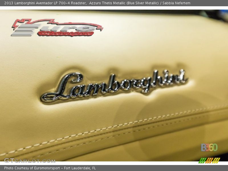 Azzuro Thetis Metallic (Blue Silver Metallic) / Sabbia Nefertem 2013 Lamborghini Aventador LP 700-4 Roadster