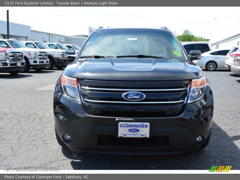 Tuxedo Black / Medium Light Stone 2015 Ford Explorer Limited