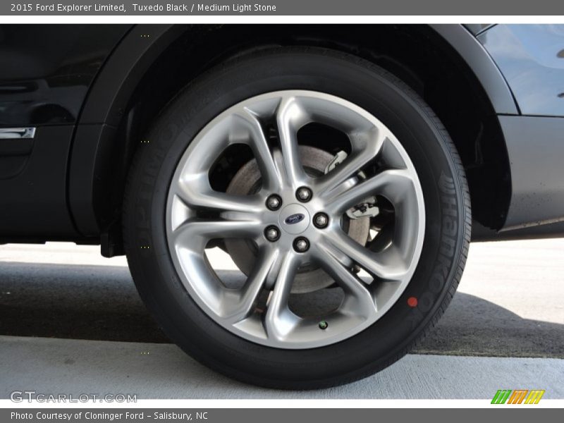 Tuxedo Black / Medium Light Stone 2015 Ford Explorer Limited