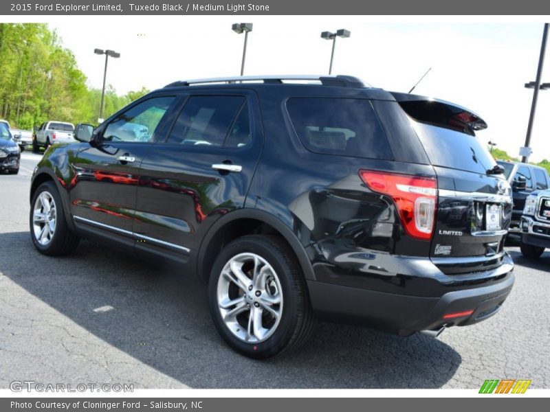 Tuxedo Black / Medium Light Stone 2015 Ford Explorer Limited