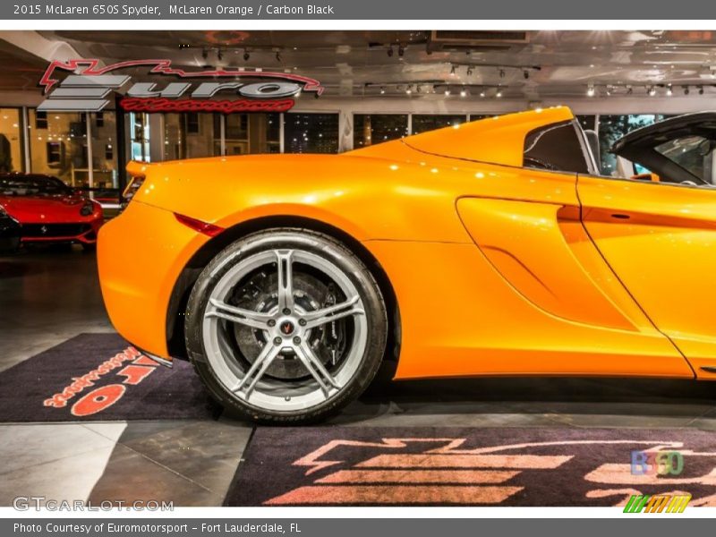 McLaren Orange / Carbon Black 2015 McLaren 650S Spyder