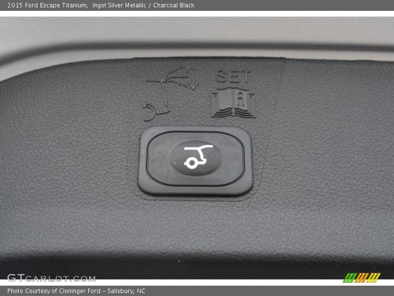 Ingot Silver Metallic / Charcoal Black 2015 Ford Escape Titanium