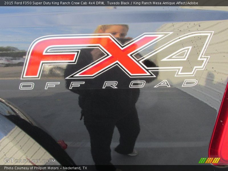 Tuxedo Black / King Ranch Mesa Antique Affect/Adobe 2015 Ford F350 Super Duty King Ranch Crew Cab 4x4 DRW