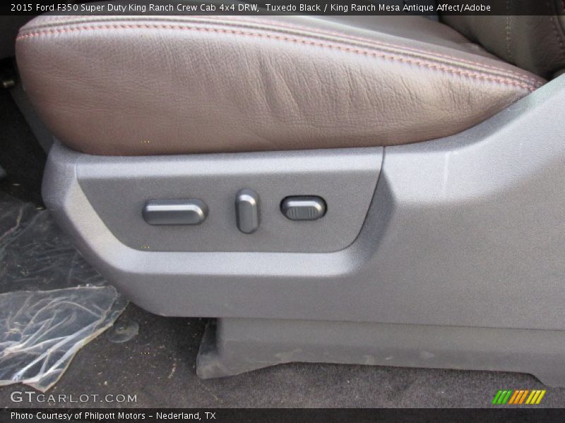 Tuxedo Black / King Ranch Mesa Antique Affect/Adobe 2015 Ford F350 Super Duty King Ranch Crew Cab 4x4 DRW