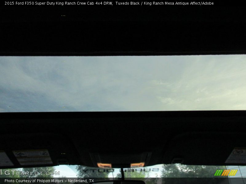 Tuxedo Black / King Ranch Mesa Antique Affect/Adobe 2015 Ford F350 Super Duty King Ranch Crew Cab 4x4 DRW