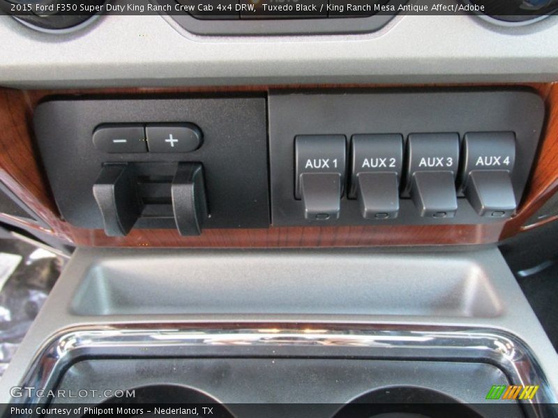 Tuxedo Black / King Ranch Mesa Antique Affect/Adobe 2015 Ford F350 Super Duty King Ranch Crew Cab 4x4 DRW