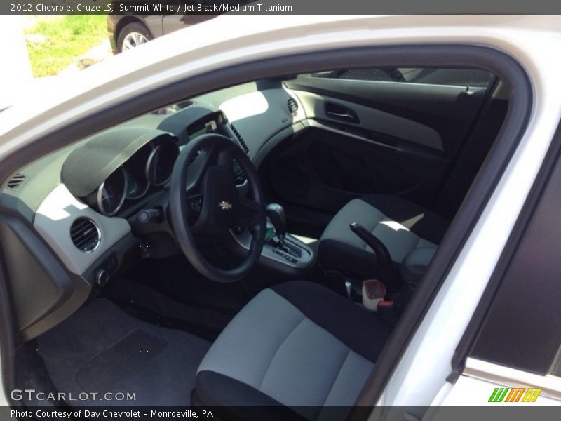 Summit White / Jet Black/Medium Titanium 2012 Chevrolet Cruze LS