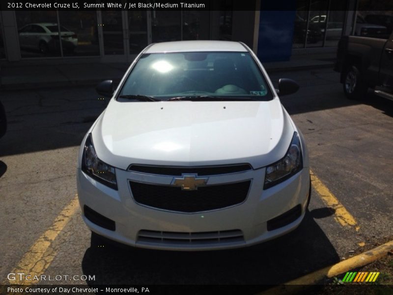 Summit White / Jet Black/Medium Titanium 2012 Chevrolet Cruze LS