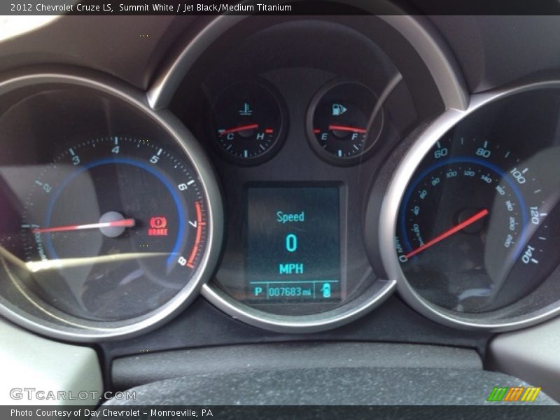 Summit White / Jet Black/Medium Titanium 2012 Chevrolet Cruze LS