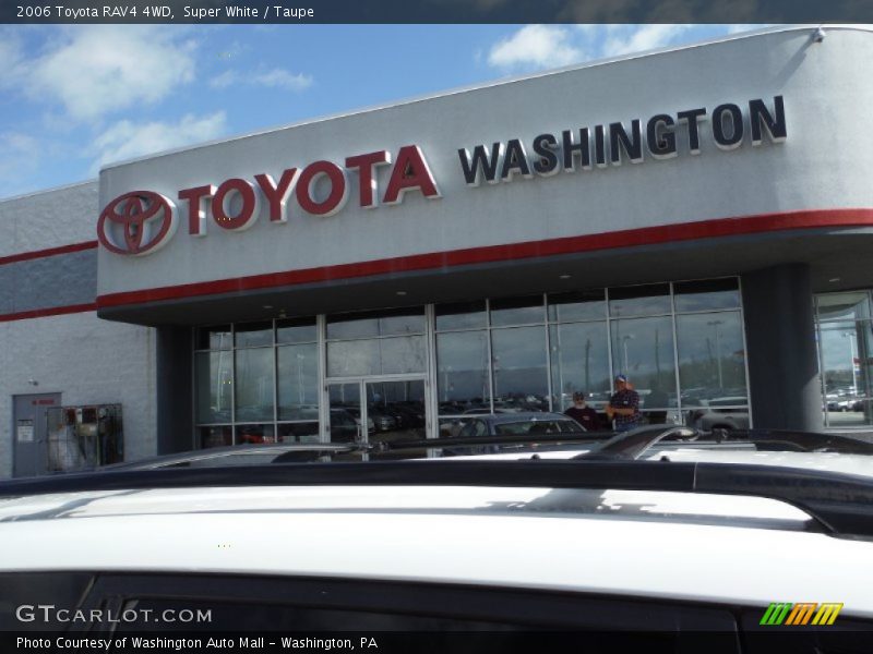 Super White / Taupe 2006 Toyota RAV4 4WD