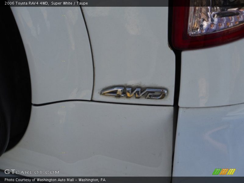 Super White / Taupe 2006 Toyota RAV4 4WD