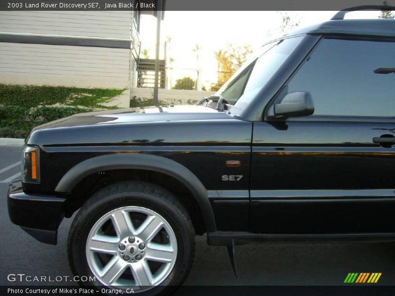 Java Black / Black 2003 Land Rover Discovery SE7