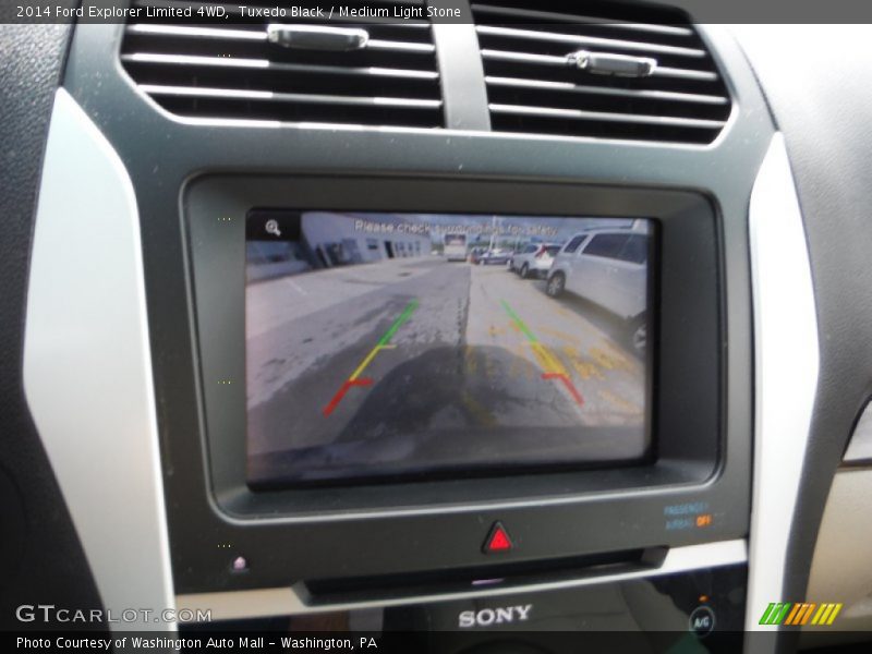 Tuxedo Black / Medium Light Stone 2014 Ford Explorer Limited 4WD