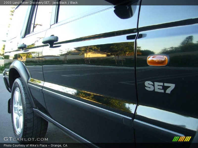 Java Black / Black 2003 Land Rover Discovery SE7