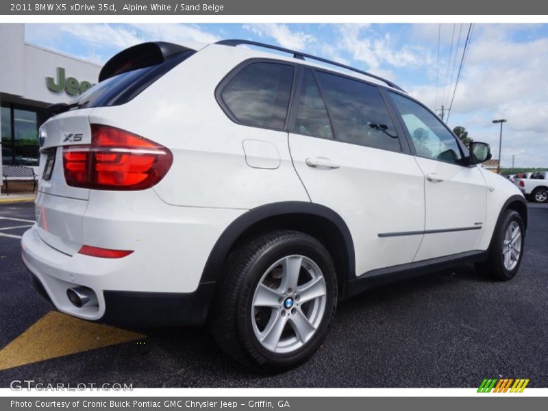 Alpine White / Sand Beige 2011 BMW X5 xDrive 35d