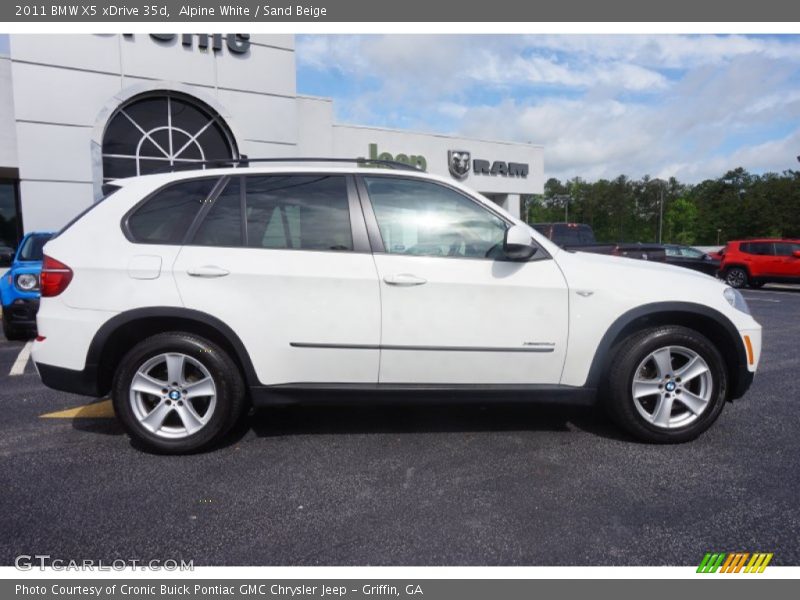 Alpine White / Sand Beige 2011 BMW X5 xDrive 35d