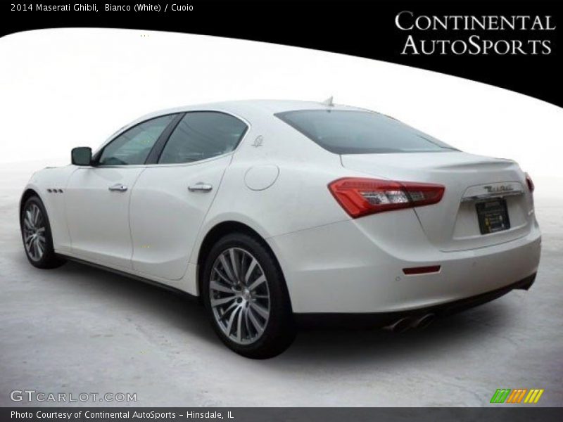 Bianco (White) / Cuoio 2014 Maserati Ghibli