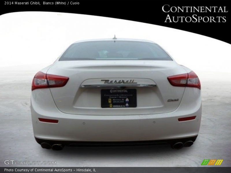 Bianco (White) / Cuoio 2014 Maserati Ghibli