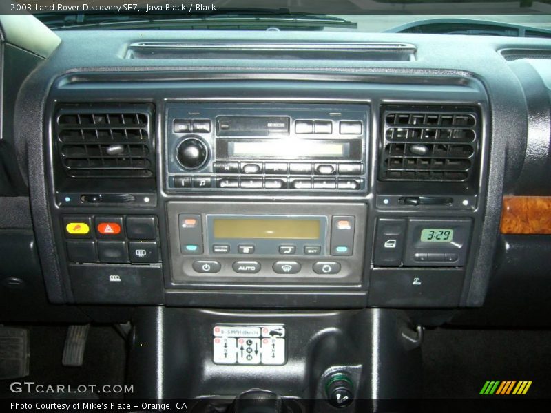 Java Black / Black 2003 Land Rover Discovery SE7