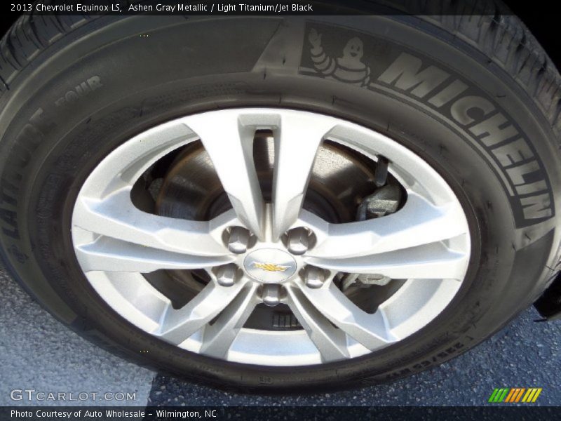 Ashen Gray Metallic / Light Titanium/Jet Black 2013 Chevrolet Equinox LS