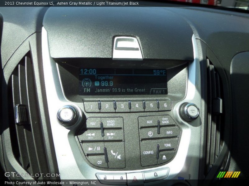 Ashen Gray Metallic / Light Titanium/Jet Black 2013 Chevrolet Equinox LS
