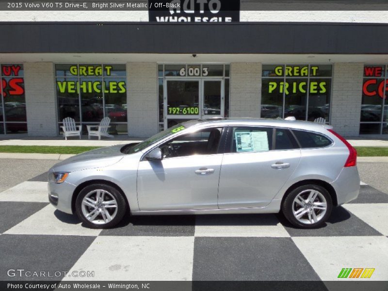 Bright Silver Metallic / Off-Black 2015 Volvo V60 T5 Drive-E