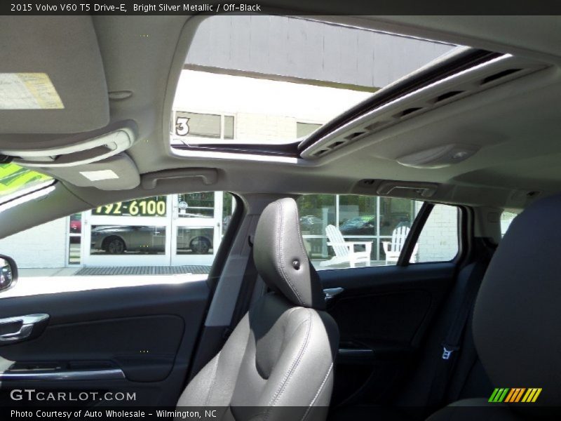Bright Silver Metallic / Off-Black 2015 Volvo V60 T5 Drive-E